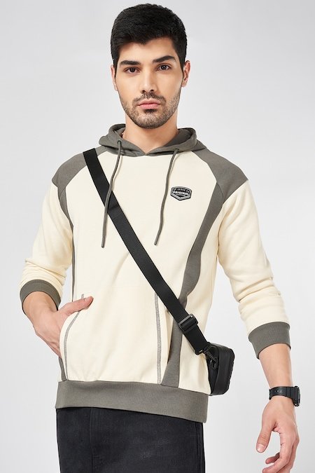 SF Jeans Multi-coloured Power Dressing Regular Fit Sweatshirt