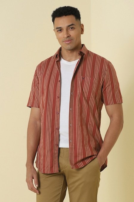 Allen Solly Rust Striped Casual Half Sleeves Shirt Collar Men Relaxed Fit Casual Shirt