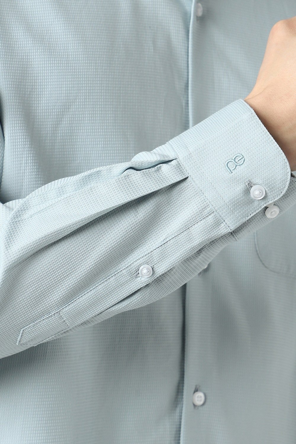 Peter England Light Blue Textured Formal Full Sleeves Shirt Collar Men Relaxed Fit Formal Shirt - Image 6