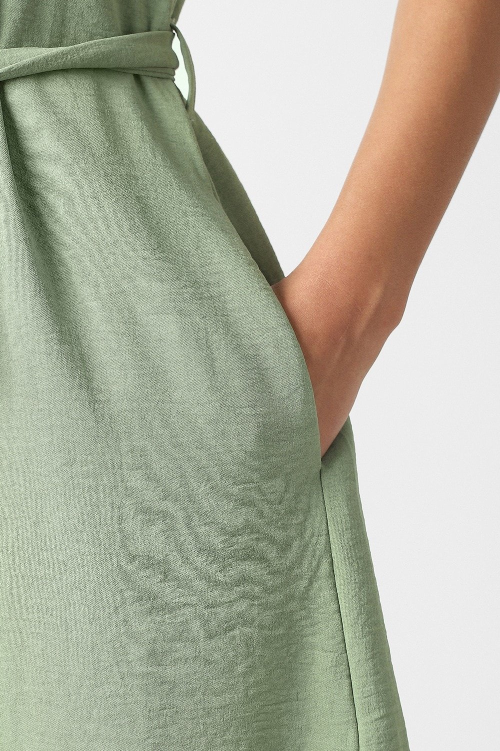 Van Heusen Green Women Solid Regular Fit Dress - Image 6